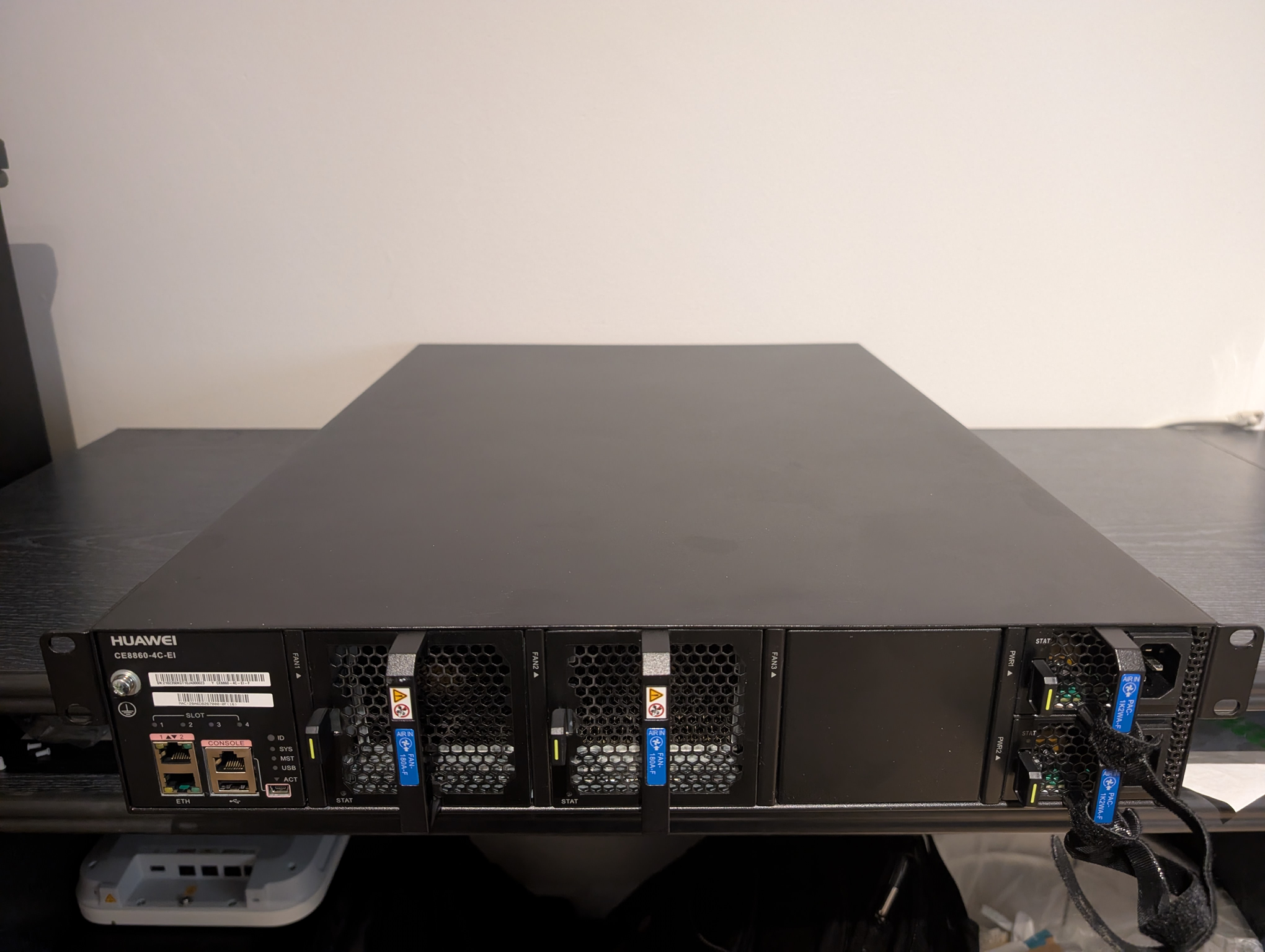 Huawei CE8860-4C-EI Switch - 2