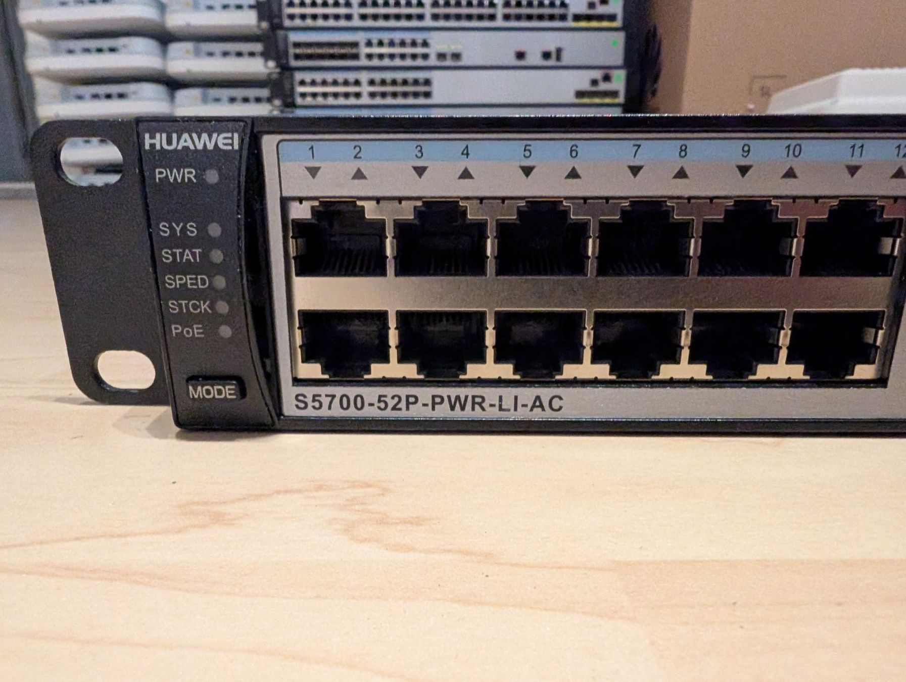 Huawei S5700-52P-PWR-LI Switch - 2